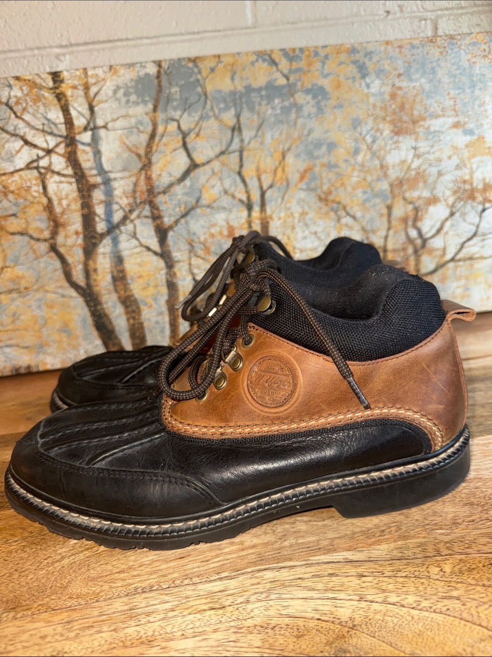 Vintage Tommy Hilfiger Brown and Black Leather Lace Duck Boots M-8 (W-9 to 9.5